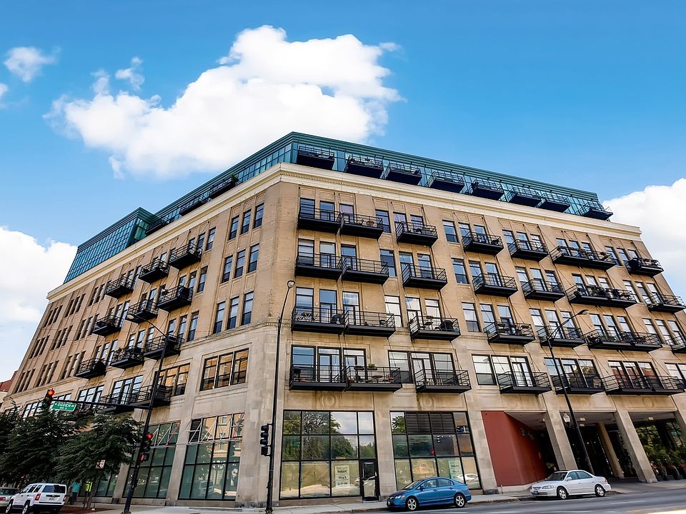 1st image of 1645 W Ogden Ave Unit 336