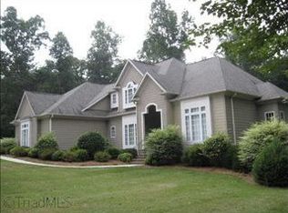 5999 Morganshire Dr, Summerfield, NC 27358