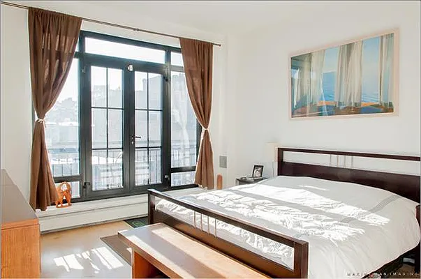 Sold by Bank Neary | media 14