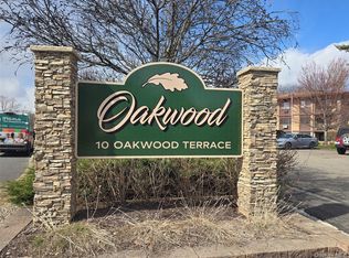 10 Oakwood Terrace #26, New Windsor, NY 12553