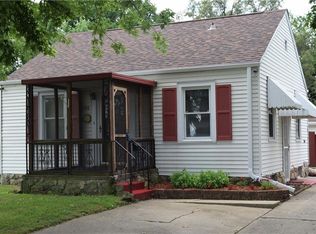 1537 E Olive St, Decatur, IL 62526