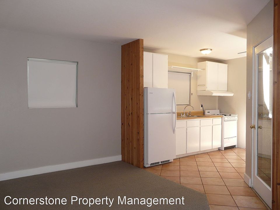 1st image of 465 Fernando Ave
