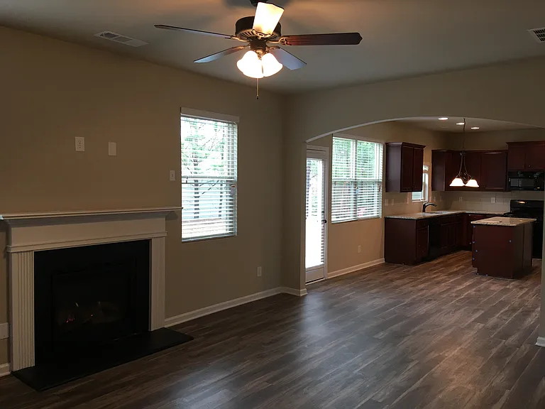 127 Park Village Dr — Photo 6