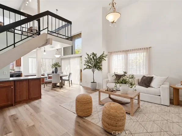 18433 Hatteras St Unit 507, Tarzana, CA 91356