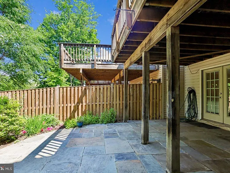 6316 Cider Barrel Cir — Photo 42