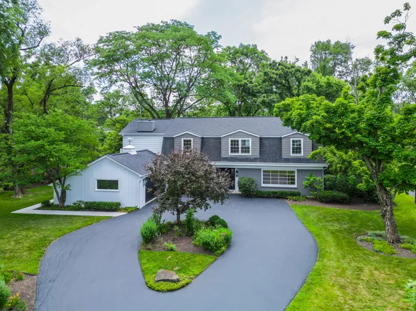 1799 Farm Rd, Lake Forest, IL 60045