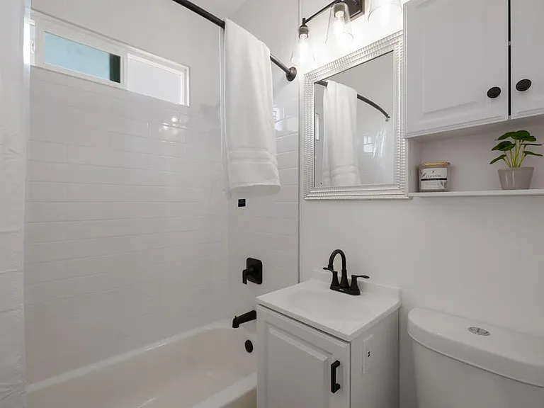 2607 C St — Photo 14