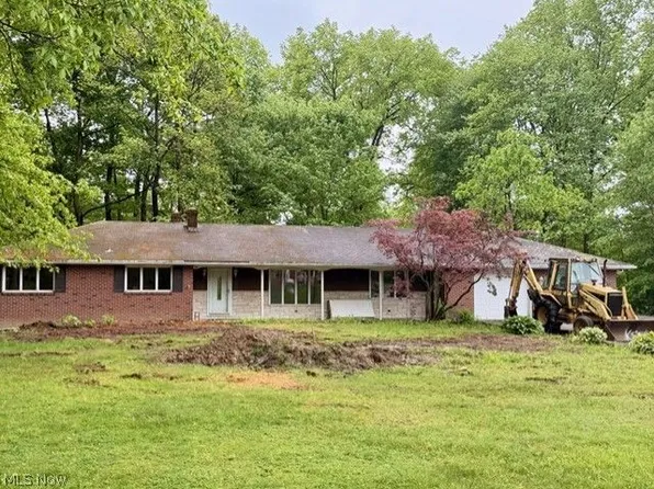 6978 Stewart Sharon Rd, Hubbard, OH 44425