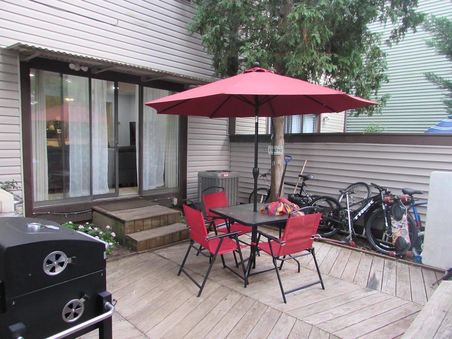 3 bed, 1.5 bath, 1300 sqft, $3,000 — Photo 3