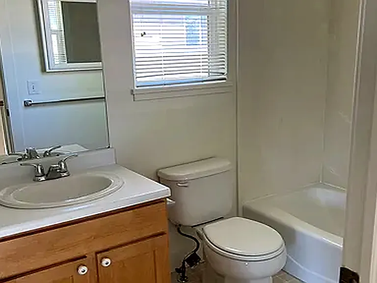 1147 E Garfield Ave #A — Photo 15