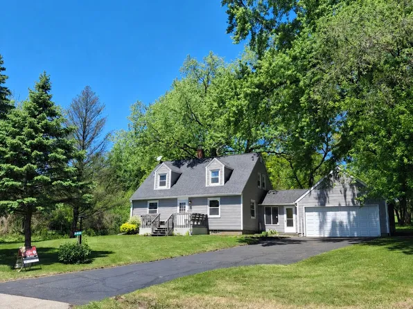 S26W26998 Macarthur ROAD, Waukesha, WI 53188