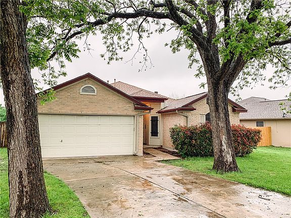 2nd image of 205 Orchard Way