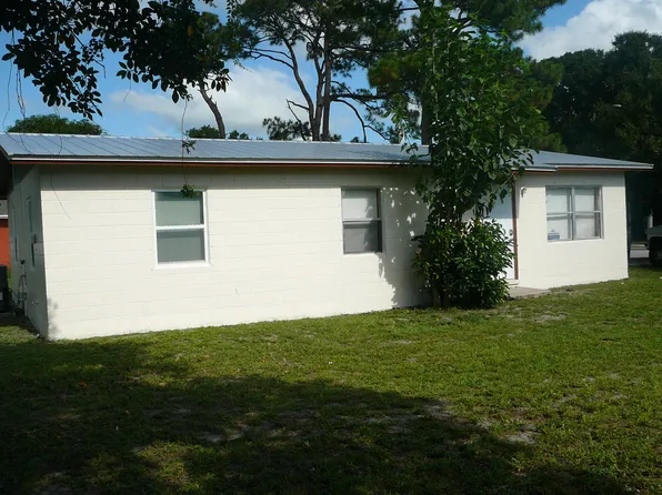 2703 Avenue H, Fort Pierce, FL 34947