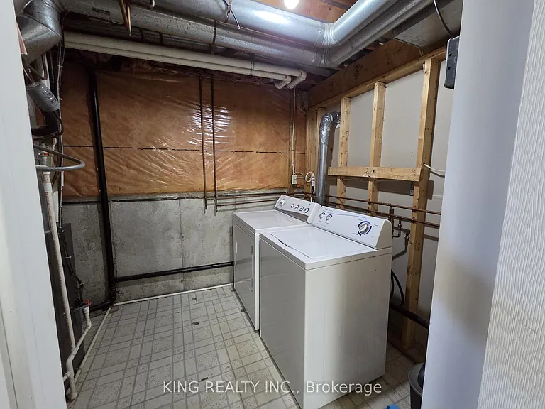 287 Portsmouth Cres E — Photo 15