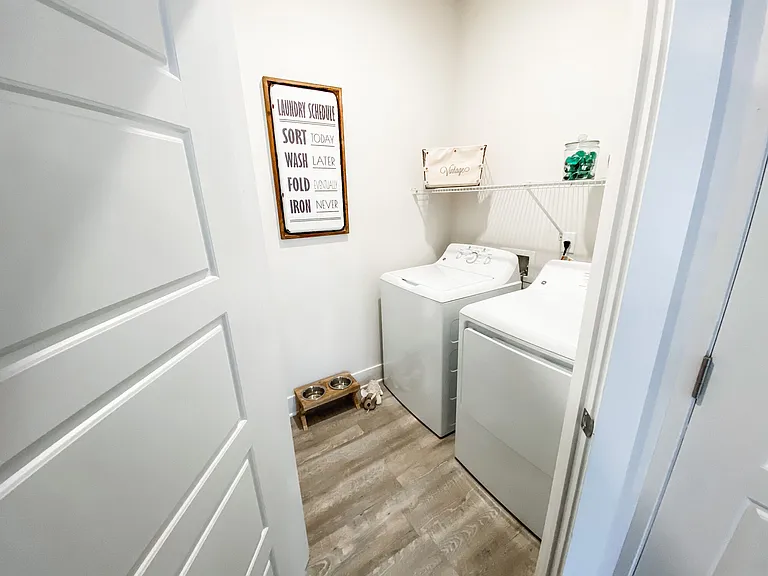 50 Cheryl Ln — Photo 31