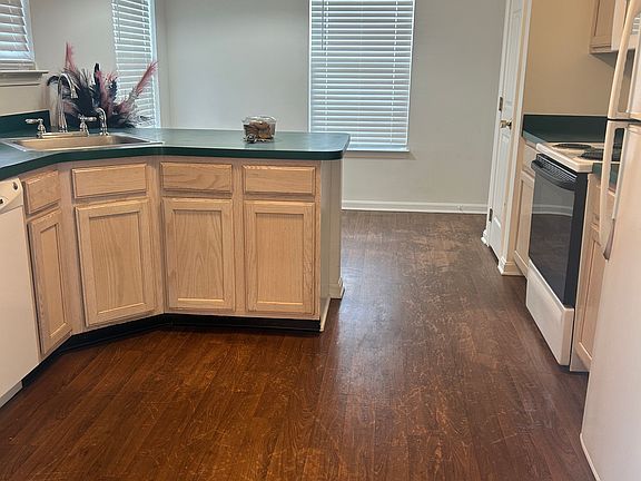 5th image of 6498 Terrace Ct