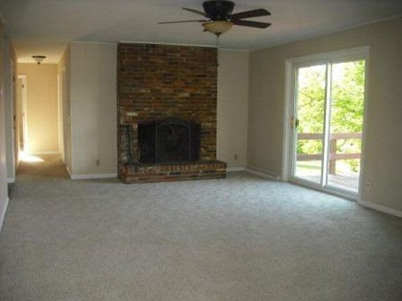 3rd image of 141 Mitchell Dr