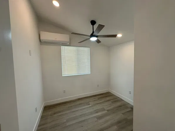 811 Earth Dr, Vista, CA