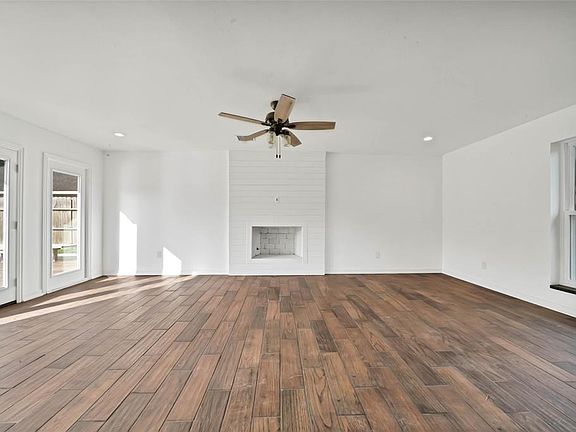 5th image of 9715 Cantertrot Dr