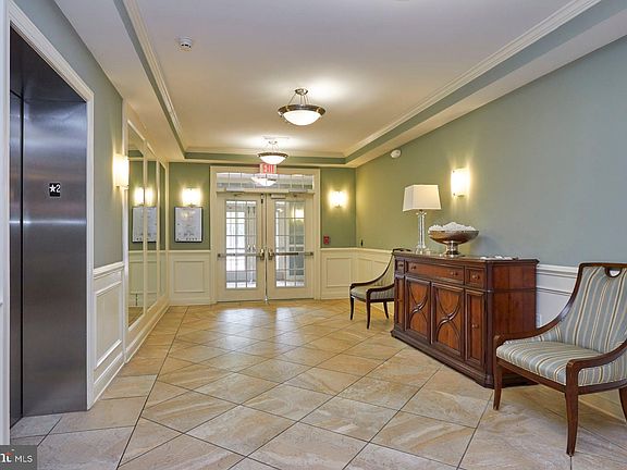 3rd image of 15140 Heather Mill Ln Unit 402