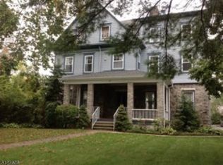 23 Euclid Ave APT 3, Summit, NJ 07901