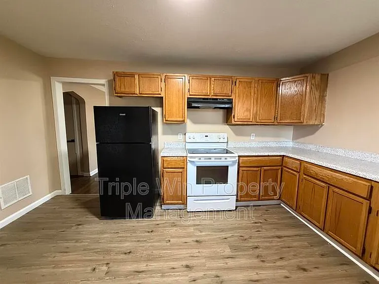 1911 Redman Rd — Photo 8