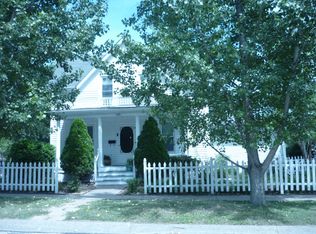 105 N 5th St, Bellevue, IA