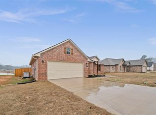 124 Rose Row Ln, Winona, TX 75792