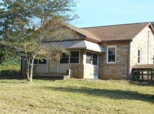 311 Water St, Bakersville, NC 28705