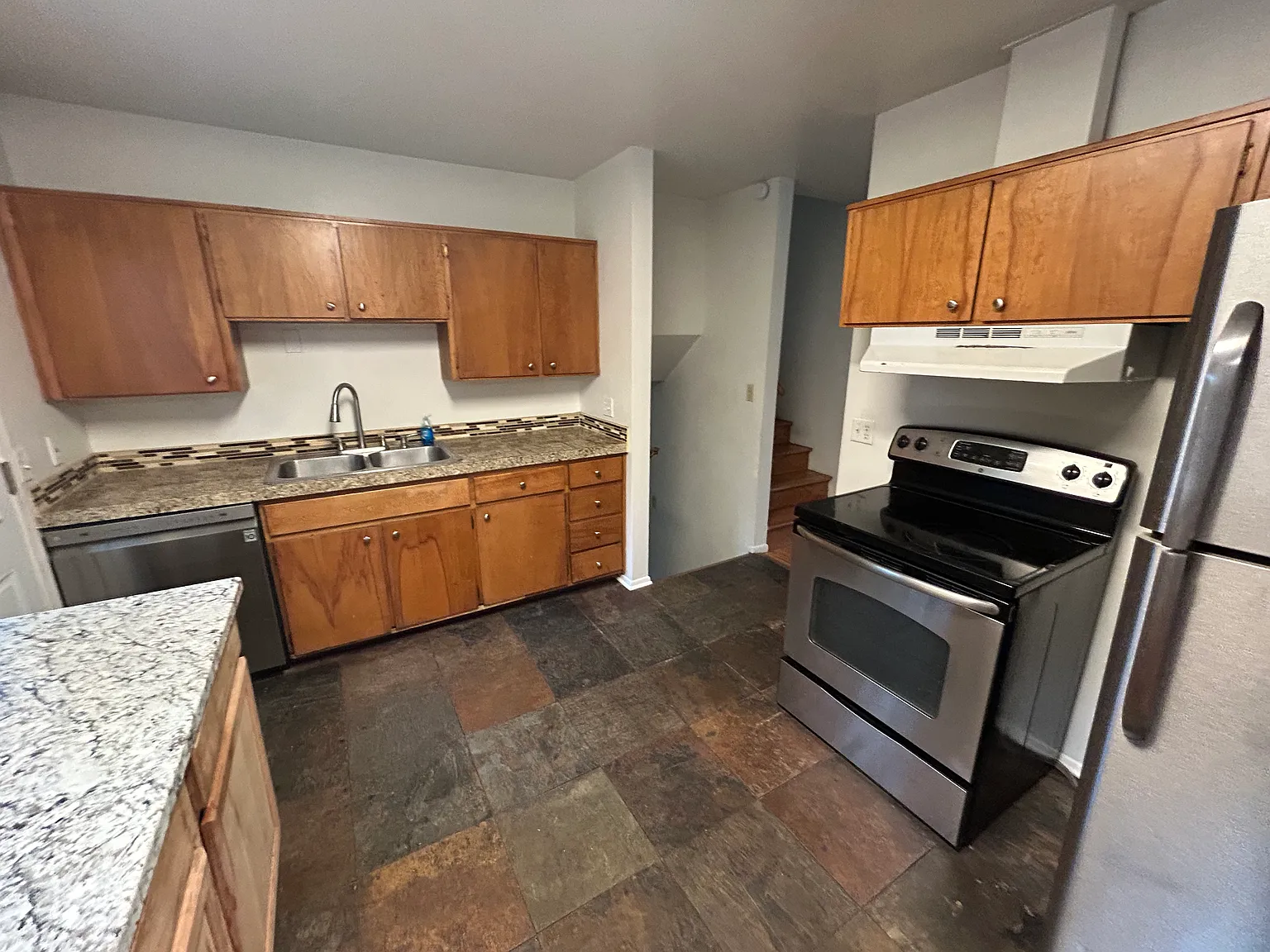 4 bed, 1500 sqft, $3,600 — Photo 4