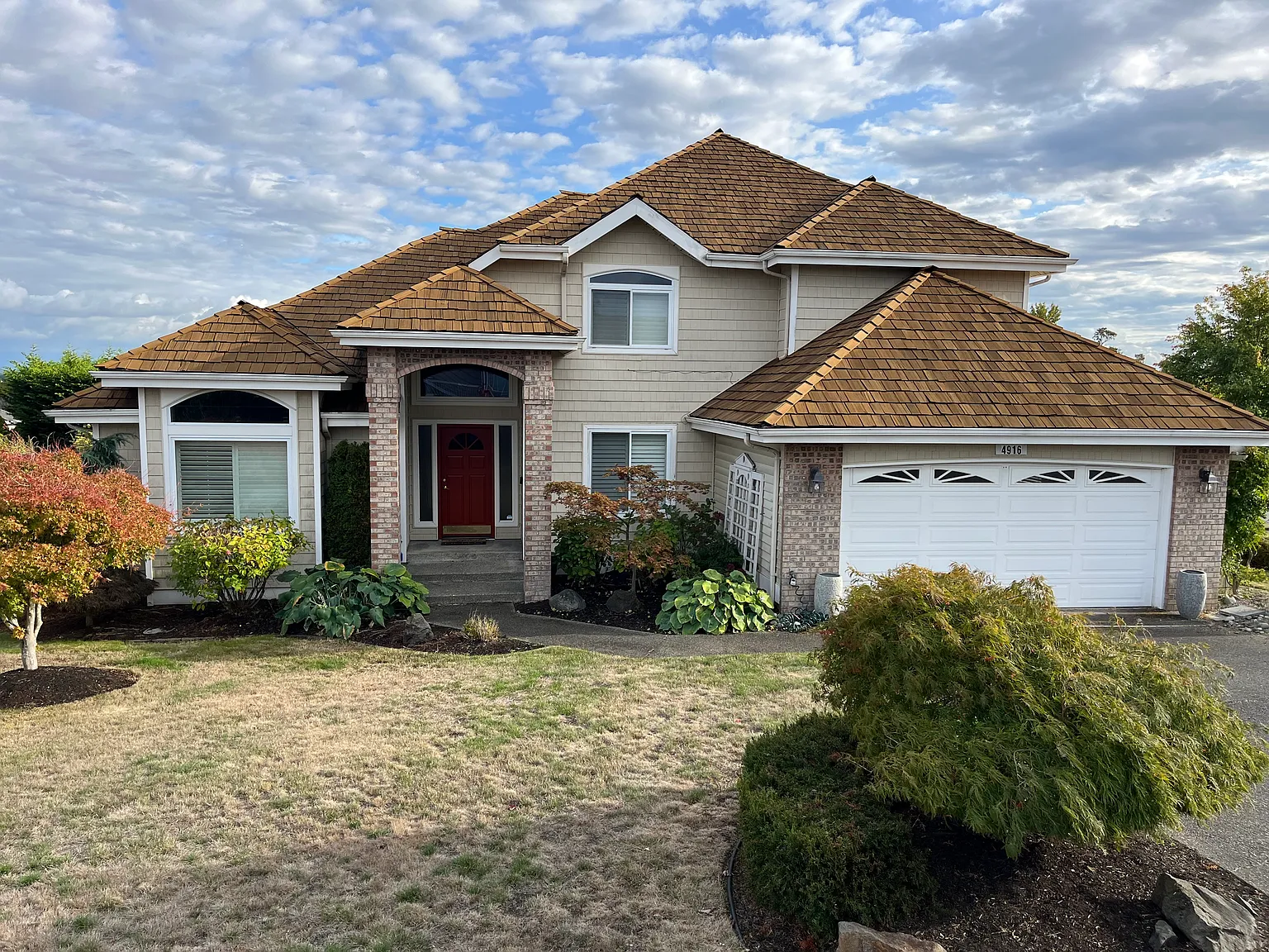 4916 Galleon Dr NE photo 1