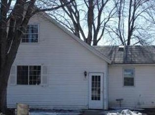 111 Ellington St, West Concord, MN 55985