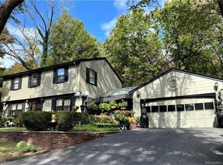 58 Skyline Dr, Plainville, CT 06062