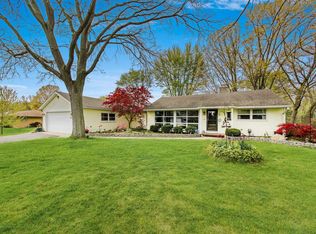 2730 Parkside Blvd, Jackson, MI 49203