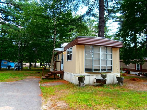 5 Lighthouse Ln