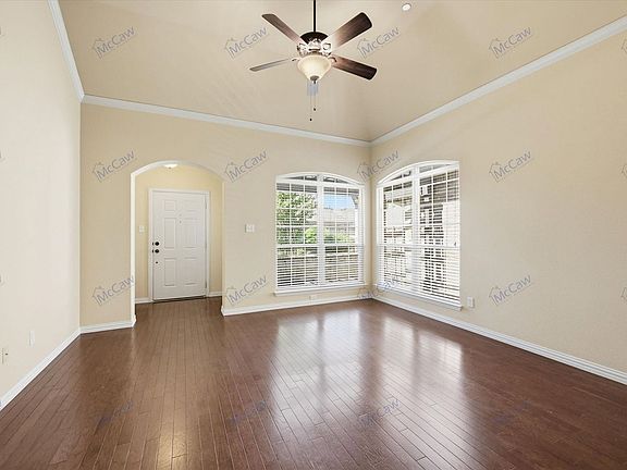 2nd image of 5629 Hummingbird Ln