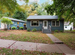 813 Oakwood Blvd, Menomonie, WI 54751