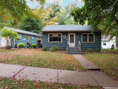 813 Oakwood Blvd, Menomonie, WI, 54751