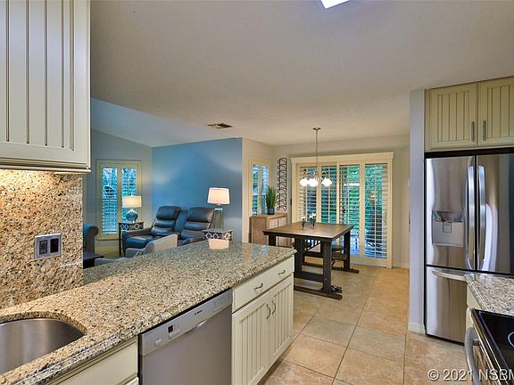 4th image of 871 Windover Ct #53B