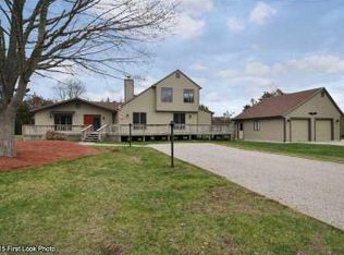 170 N Niantic Dr, Charlestown, RI 02813