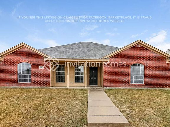 2nd image of 659 NW Summercrest Blvd