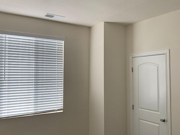 5th image of 825 S Almaden Ave #2
