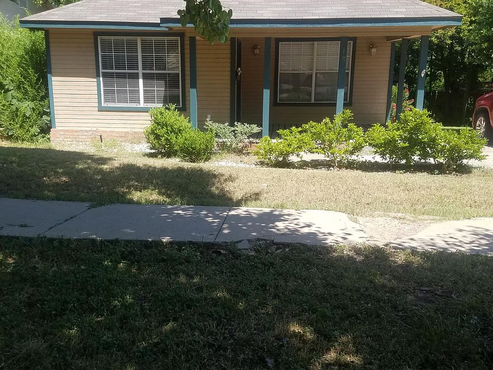 1st image of 1805 Belle Pl