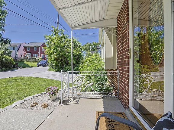 3rd image of 201 Cleveland Ave