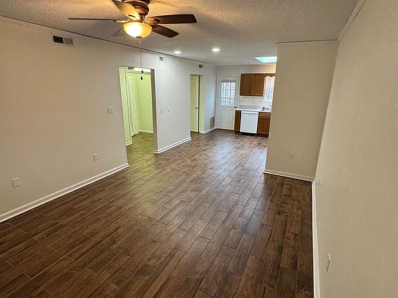 4th image of 523 Pine St #A