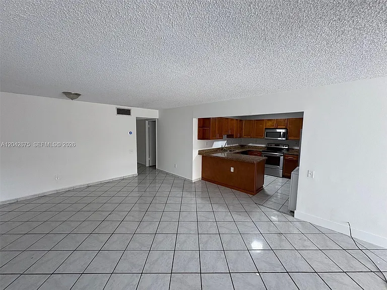 6854 SW 114th Pl #D60 — Photo 9