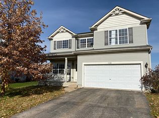 3320 Silver City Ct, Montgomery, IL 60538