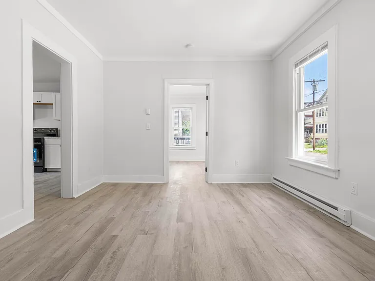 146 Hobart St #1 — Photo 23