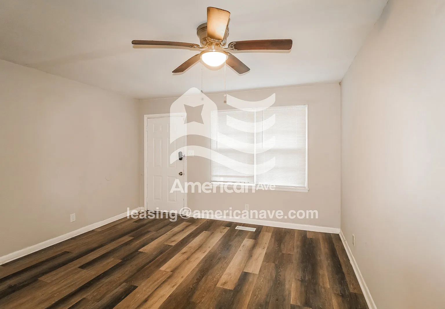 3 bed, 1.0 bath, 963 sqft, $872 — Photo 2