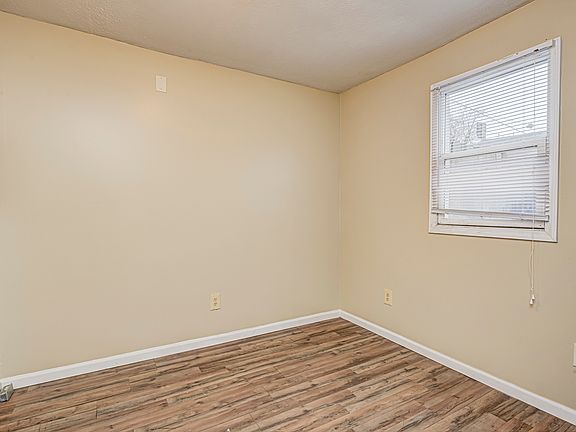 2nd image of 3232 S Emerson Ave APT 6